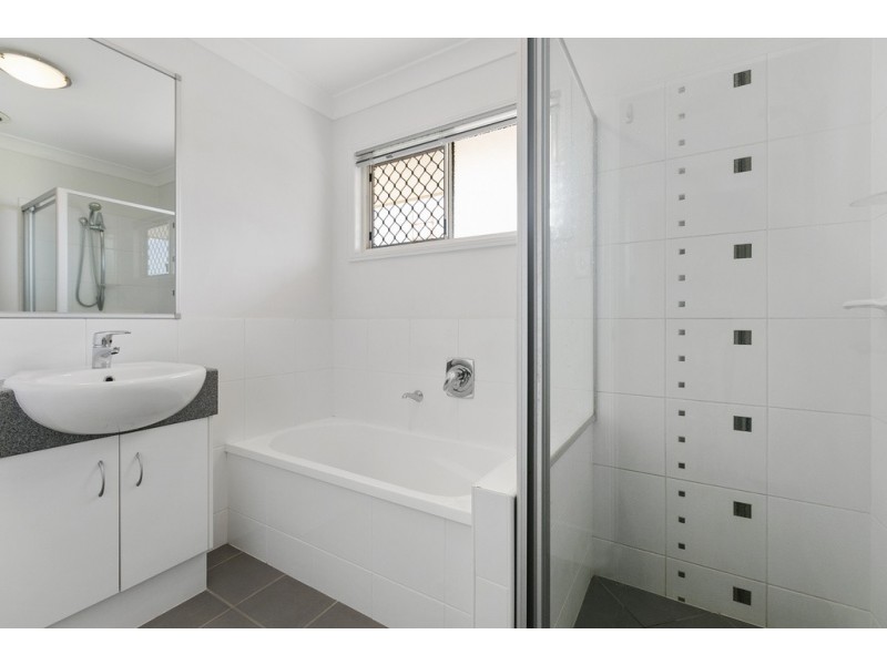 4/151 PINE STREET, Wynnum QLD 4178