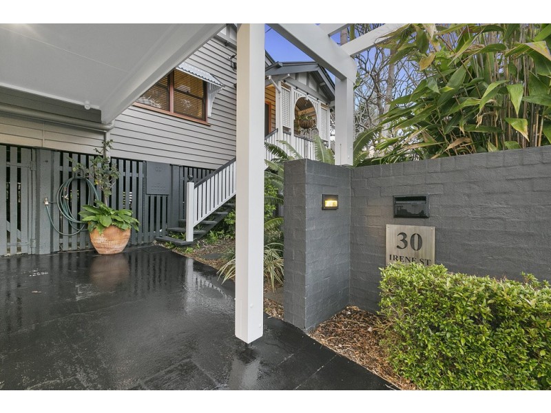 30 Irene Street, Wynnum QLD 4178