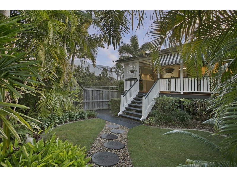 30 Irene Street, Wynnum QLD 4178