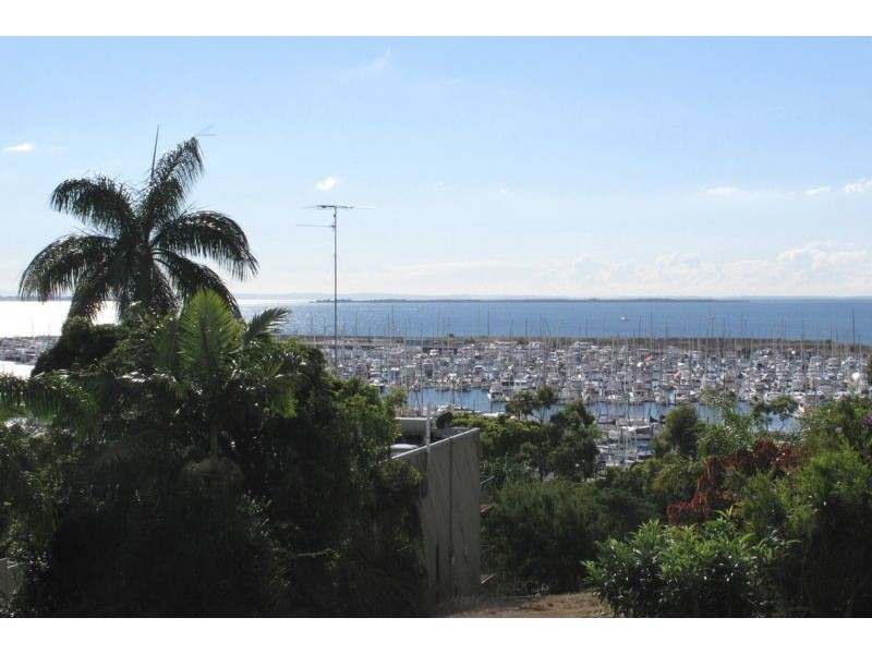 98 Oceana Terrace, Manly QLD 4179