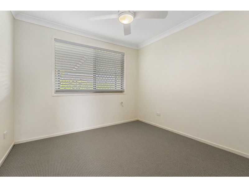 6 Irvine Place, Wynnum West QLD 4178