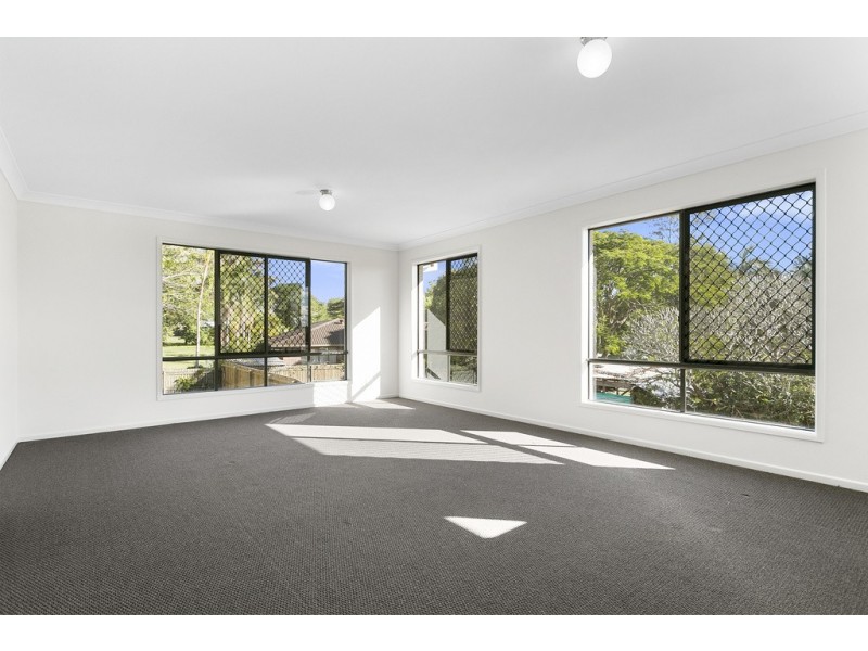 73 Hutton Avenue, Wynnum QLD 4178