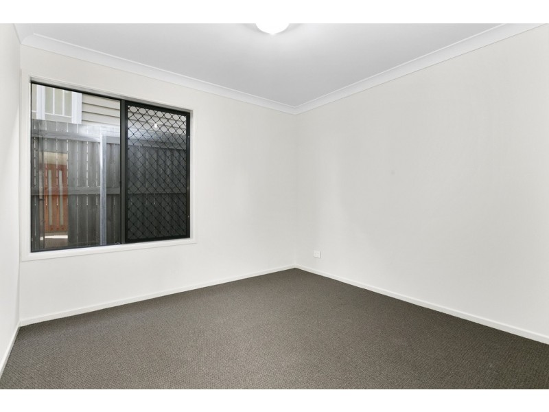 73 Hutton Avenue, Wynnum QLD 4178