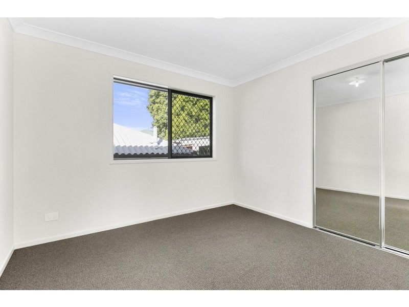 73 Hutton Avenue, Wynnum QLD 4178