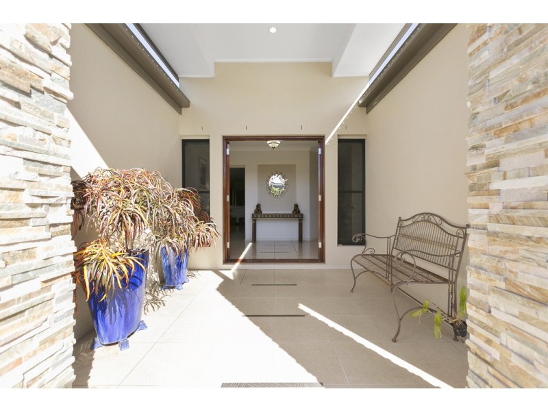 2-36 Duncan Street, Wynnum West QLD 4178