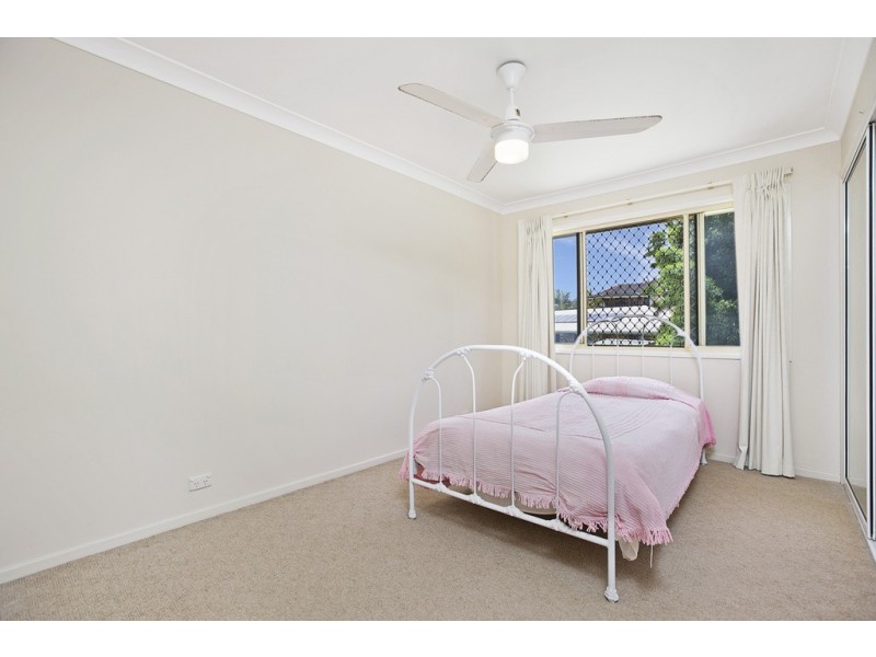 1 Teraglin St, Manly West QLD 4179