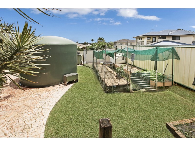 1 Teraglin St, Manly West QLD 4179