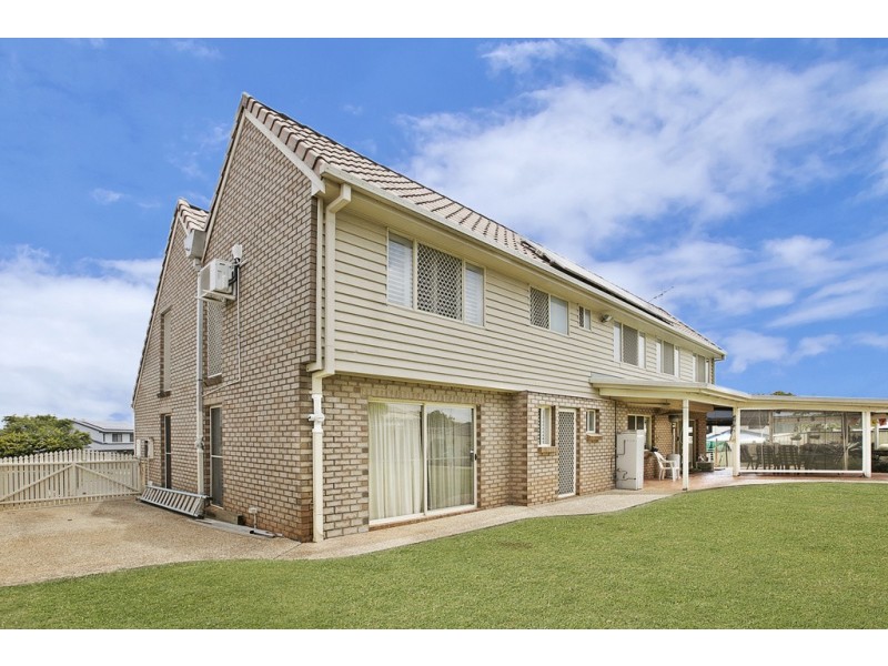 1 Teraglin St, Manly West QLD 4179