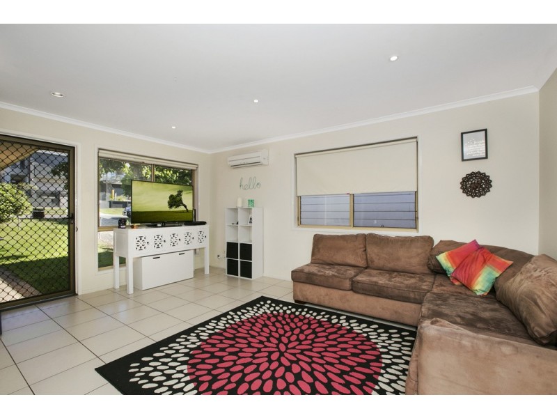 45 Buderim St, Manly QLD 4179