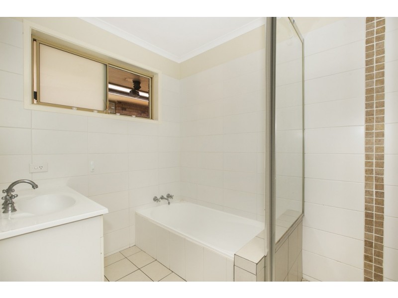 45 Buderim St, Manly QLD 4179