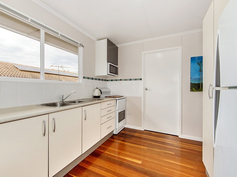 4a Julia Street, Clontarf QLD 4019