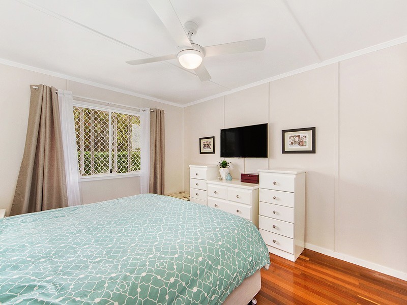 4a Julia Street, Clontarf QLD 4019