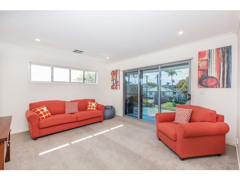 13 Hawthorne Street, Woody Point QLD 4019