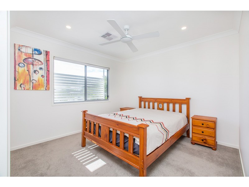 13 Hawthorne Street, Woody Point QLD 4019