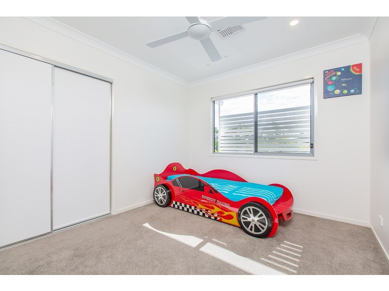 13 Hawthorne Street, Woody Point QLD 4019