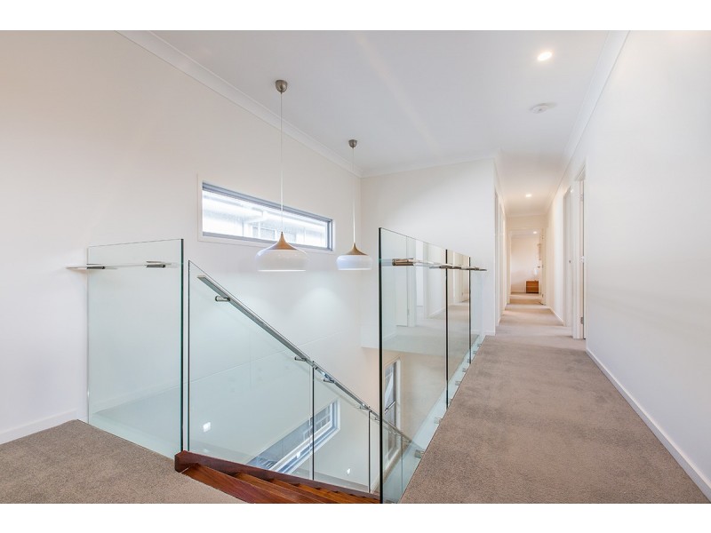 13 Hawthorne Street, Woody Point QLD 4019