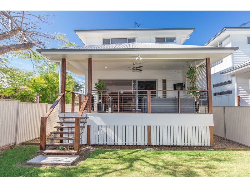 13 Hawthorne Street, Woody Point QLD 4019