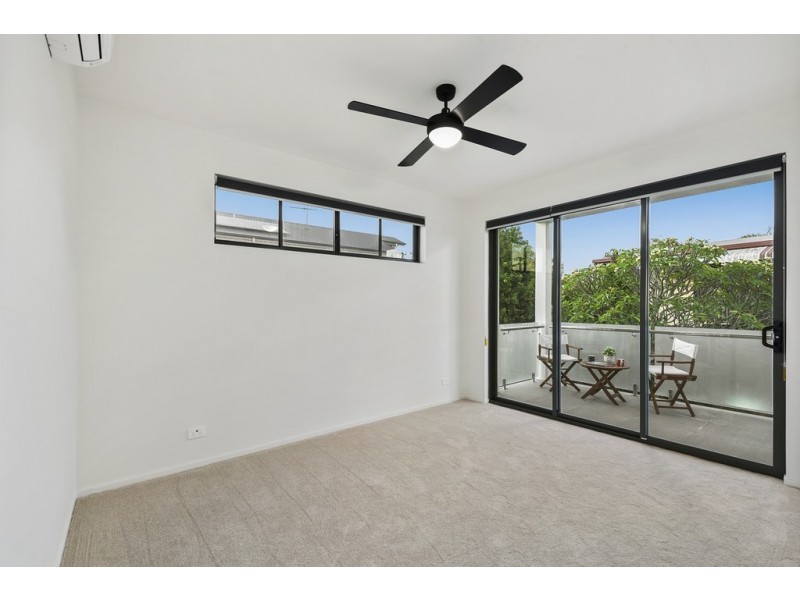 214 Hornibrook Esplanade, Woody Point QLD 4019
