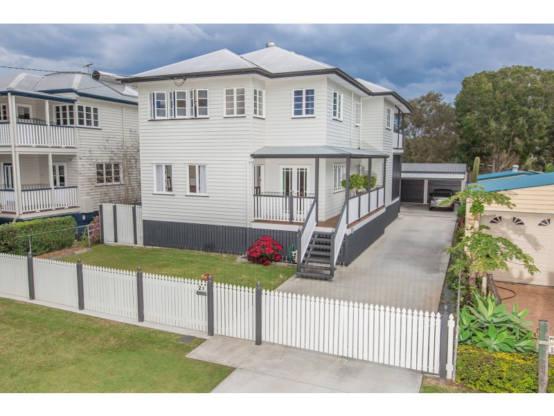 21 Barton Street, Sandgate QLD 4017