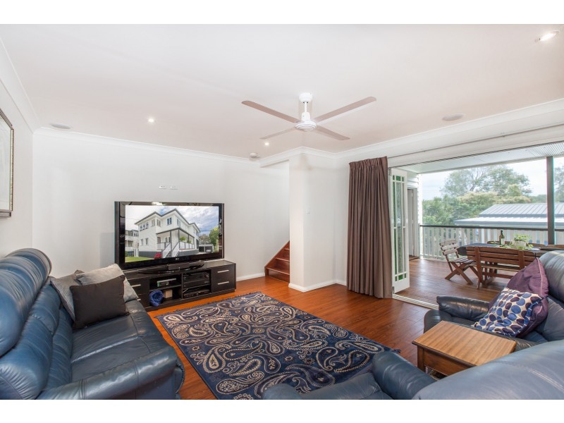 21 Barton Street, Sandgate QLD 4017