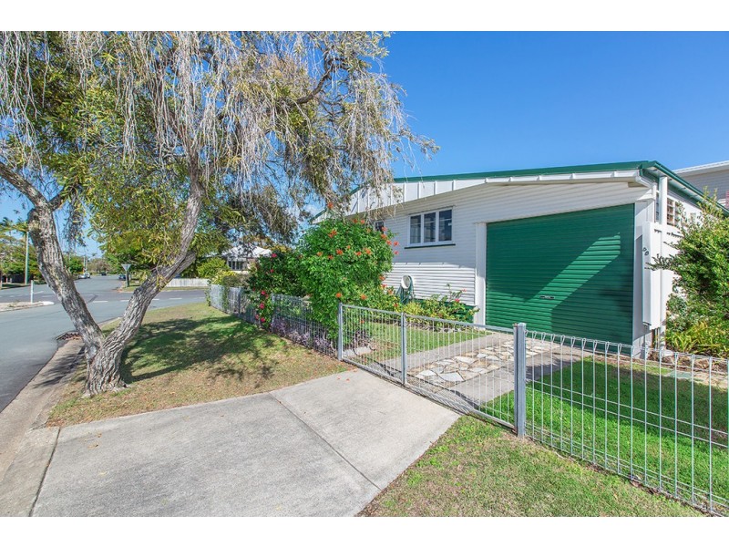 58 Georgina Street, Woody Point QLD 4019