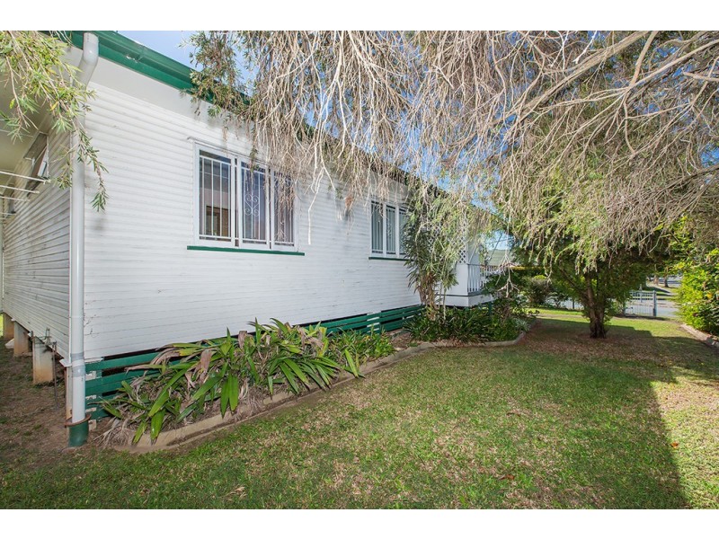 58 Georgina Street, Woody Point QLD 4019