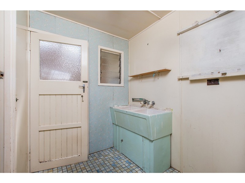 58 Georgina Street, Woody Point QLD 4019