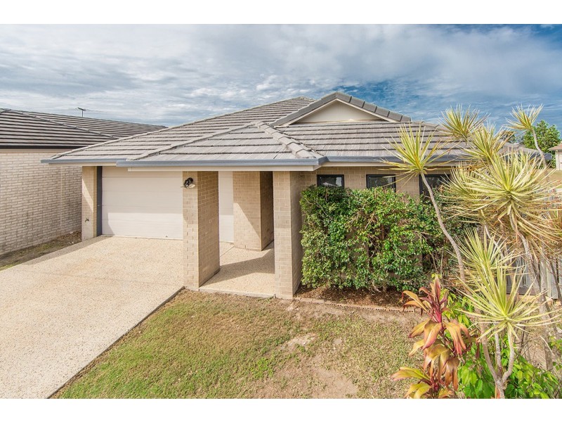 17 Freeman Street, North Lakes QLD 4509