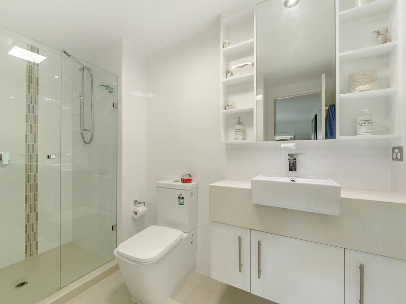 6/80 Hornibrook Esplanade, Clontarf QLD 4019