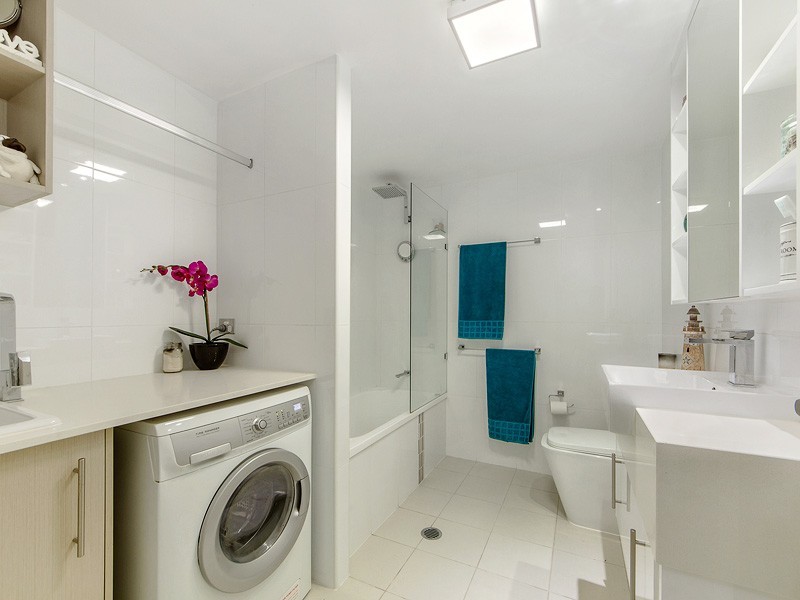 6/80 Hornibrook Esplanade, Clontarf QLD 4019