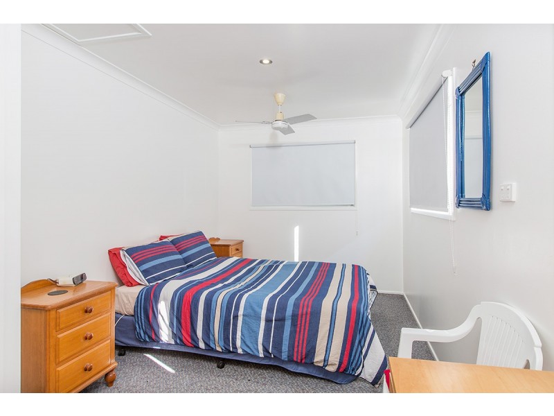 2a Cutts Street, Margate QLD 4019