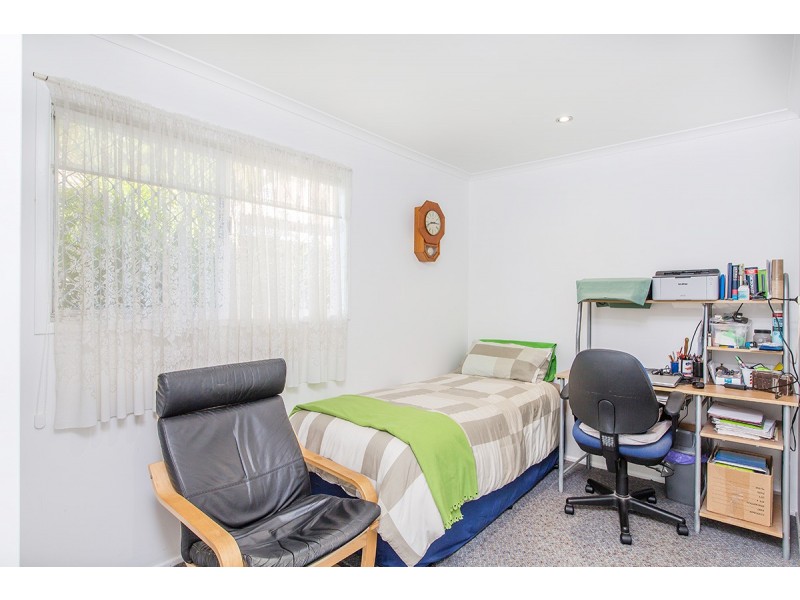 2a Cutts Street, Margate QLD 4019