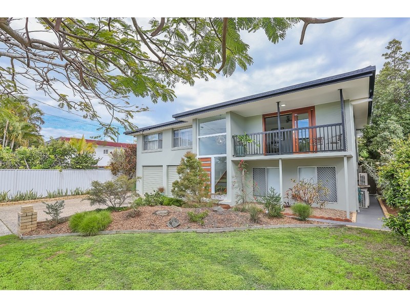 4 Joanna Street, Clontarf QLD 4019