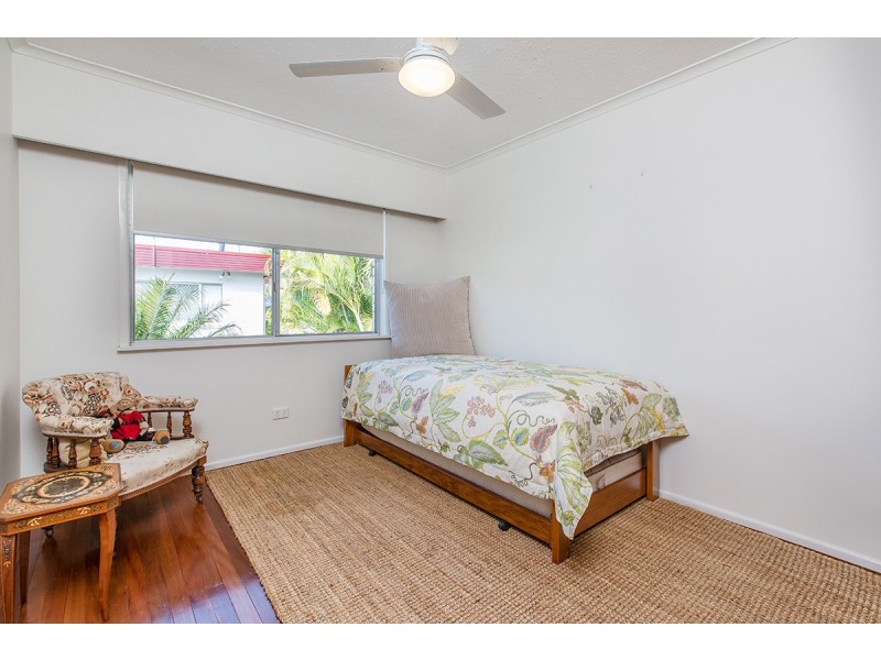 4 Joanna Street, Clontarf QLD 4019