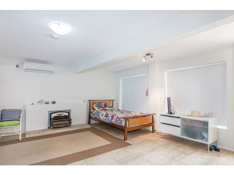 4 Joanna Street, Clontarf QLD 4019