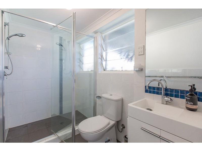 4 Joanna Street, Clontarf QLD 4019