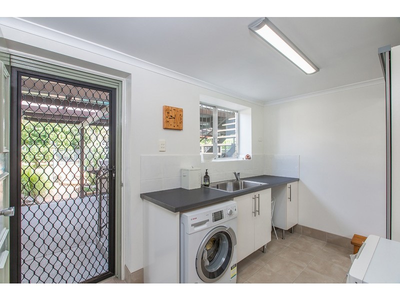 4 Joanna Street, Clontarf QLD 4019