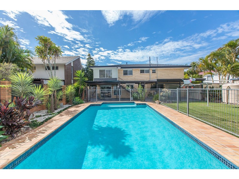 4 Joanna Street, Clontarf QLD 4019
