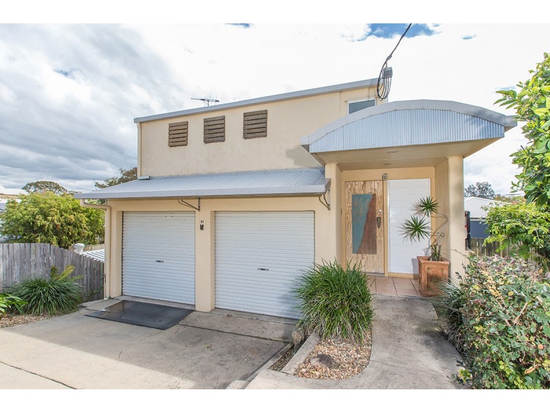 35 Thurecht Parade, Scarborough QLD 4020