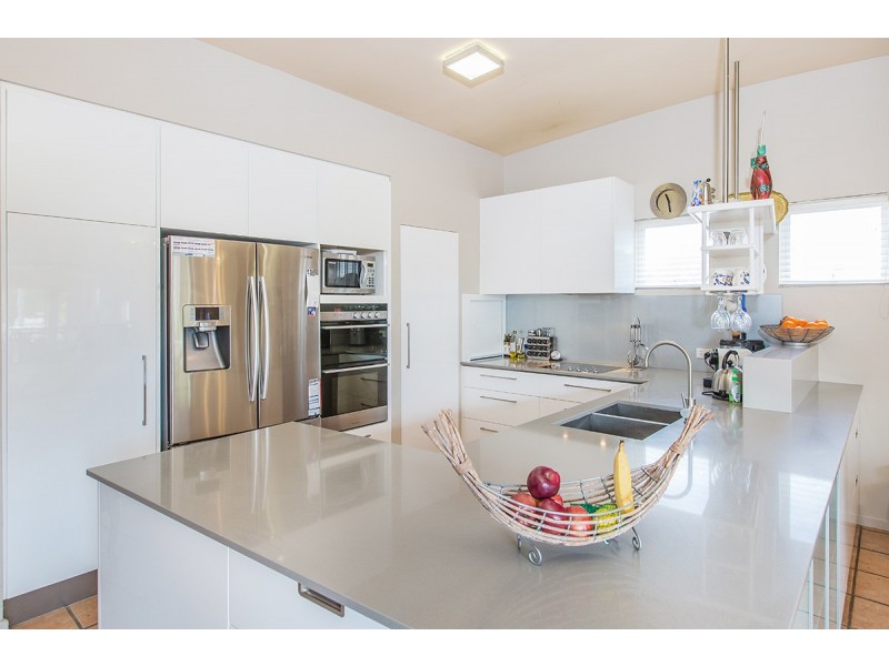 35 Thurecht Parade, Scarborough QLD 4020