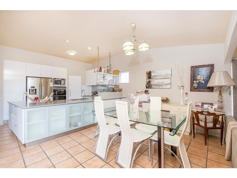 35 Thurecht Parade, Scarborough QLD 4020