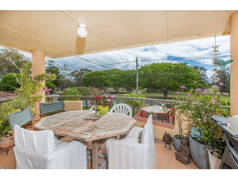 35 Thurecht Parade, Scarborough QLD 4020