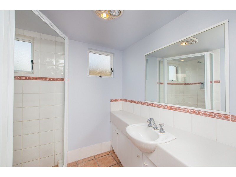 35 Thurecht Parade, Scarborough QLD 4020