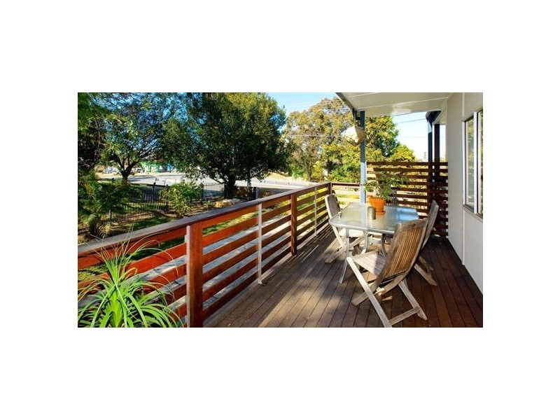 242 MacDonnell Road, Clontarf QLD 4019