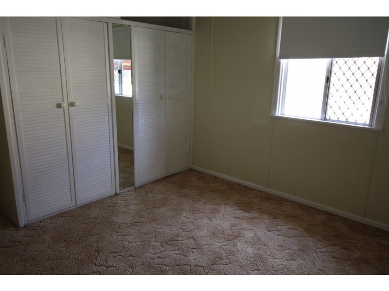 8 Tainton Street, Clontarf QLD 4019