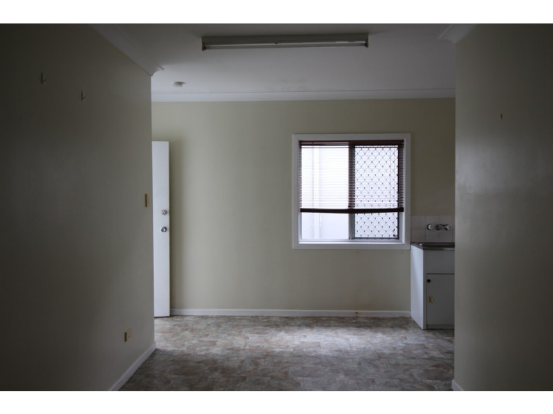 8 Tainton Street, Clontarf QLD 4019