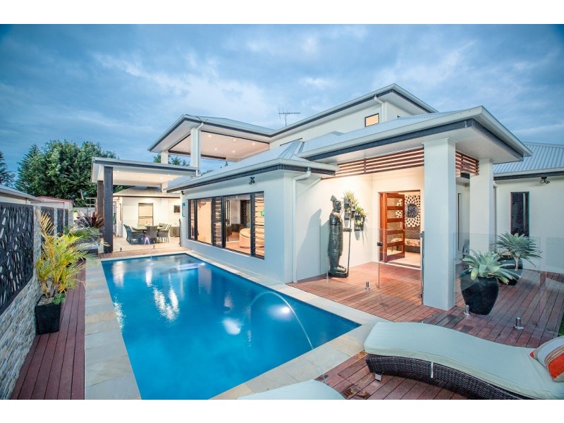 22 Freya Court, Newport QLD 4020