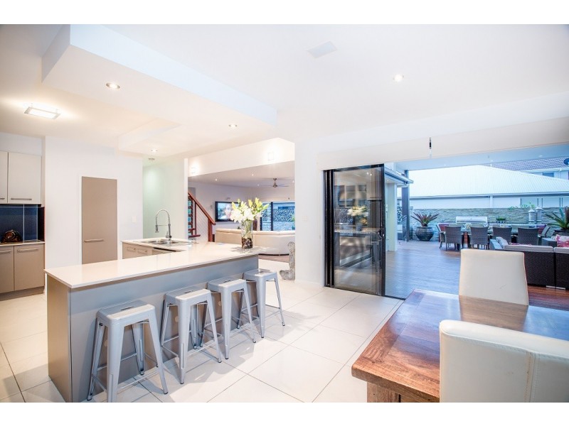 22 Freya Court, Newport QLD 4020