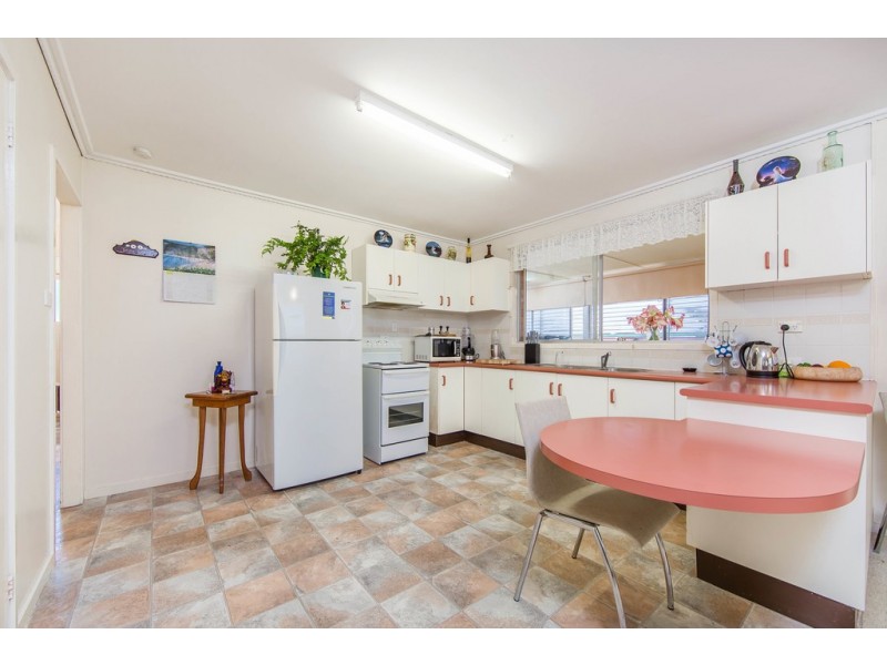8 Cowen Street, Margate QLD 4019