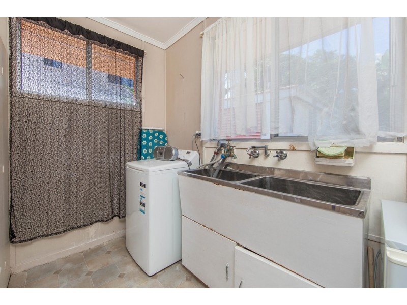 8 Cowen Street, Margate QLD 4019